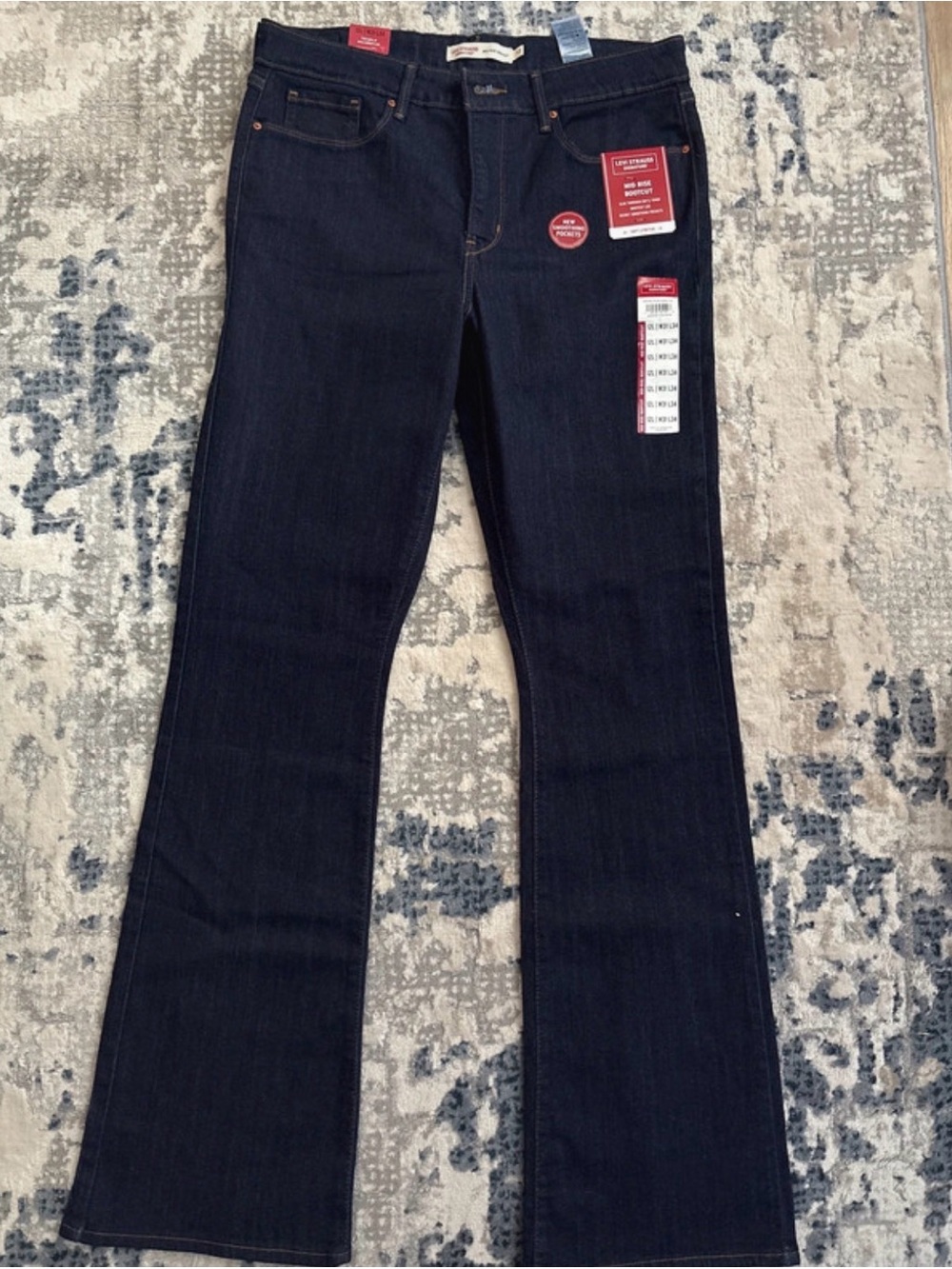 Levi's Women's Dark Mid-Rise Bootcut Jeans